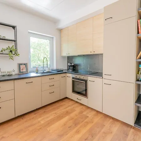 New & Cozy By The Park Apartamento Chorzów