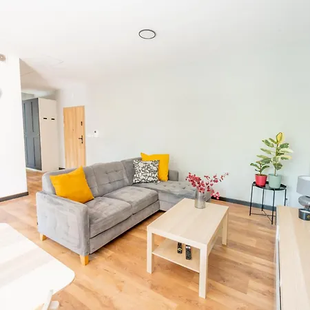 New & Cozy By The Park * Chorzów