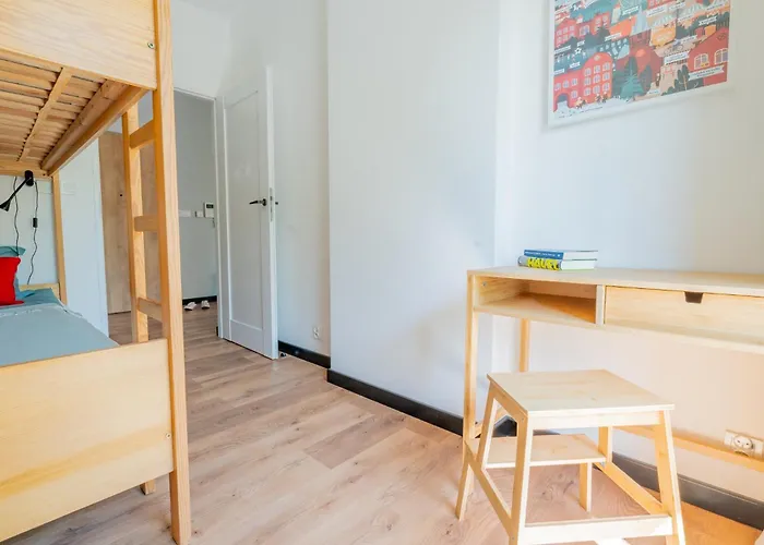 New & Cozy By The Park Appartement *