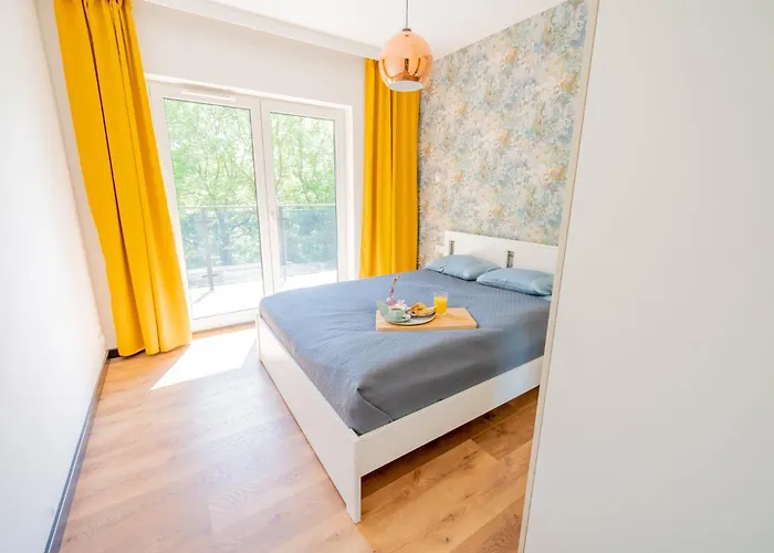 New & Cozy By The Park Appartement Chorzów