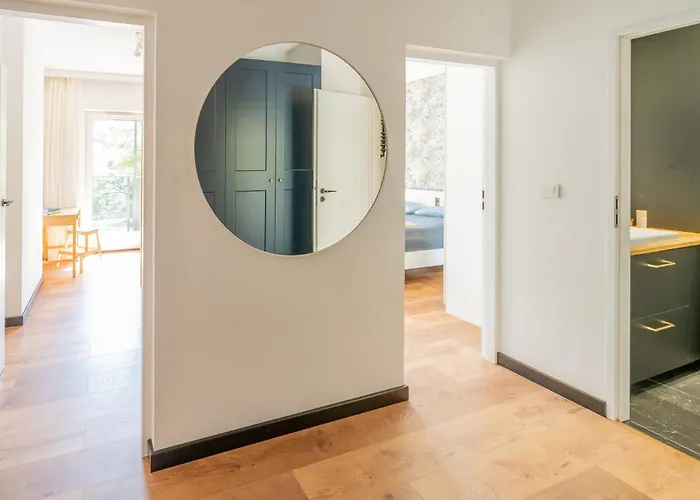 New & Cozy By The Park *