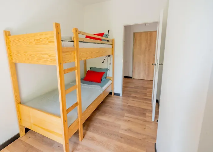 New & Cozy By The Park